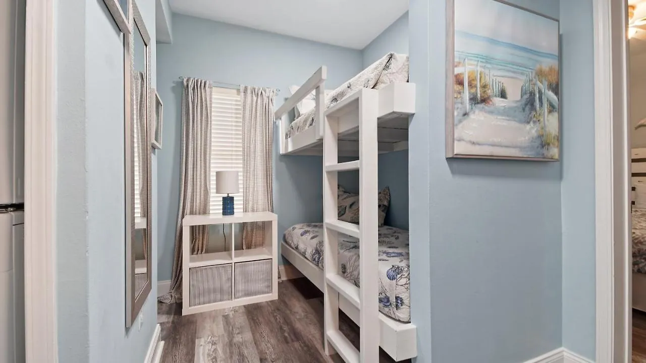 Dom wakacyjny Some Beach Some Where At Laketown Wharf #825 By Nautical Properties Panama City Beach Stany Zjednoczone Ameryki